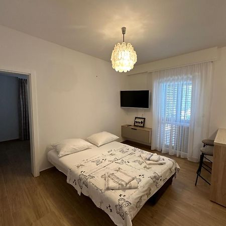 Apartmani Svemir دراغ المظهر الخارجي الصورة