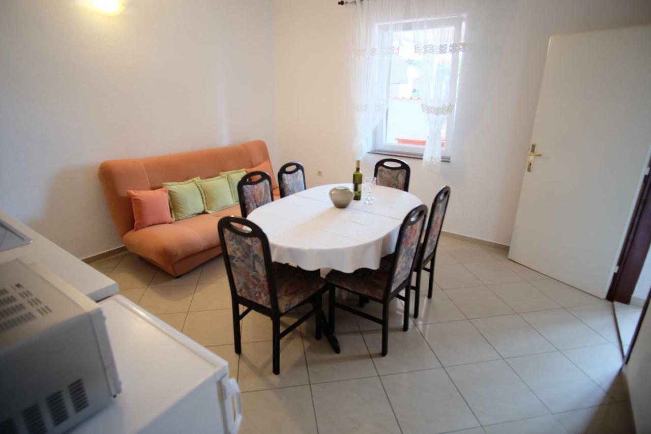 Apartmani Svemir دراغ المظهر الخارجي الصورة