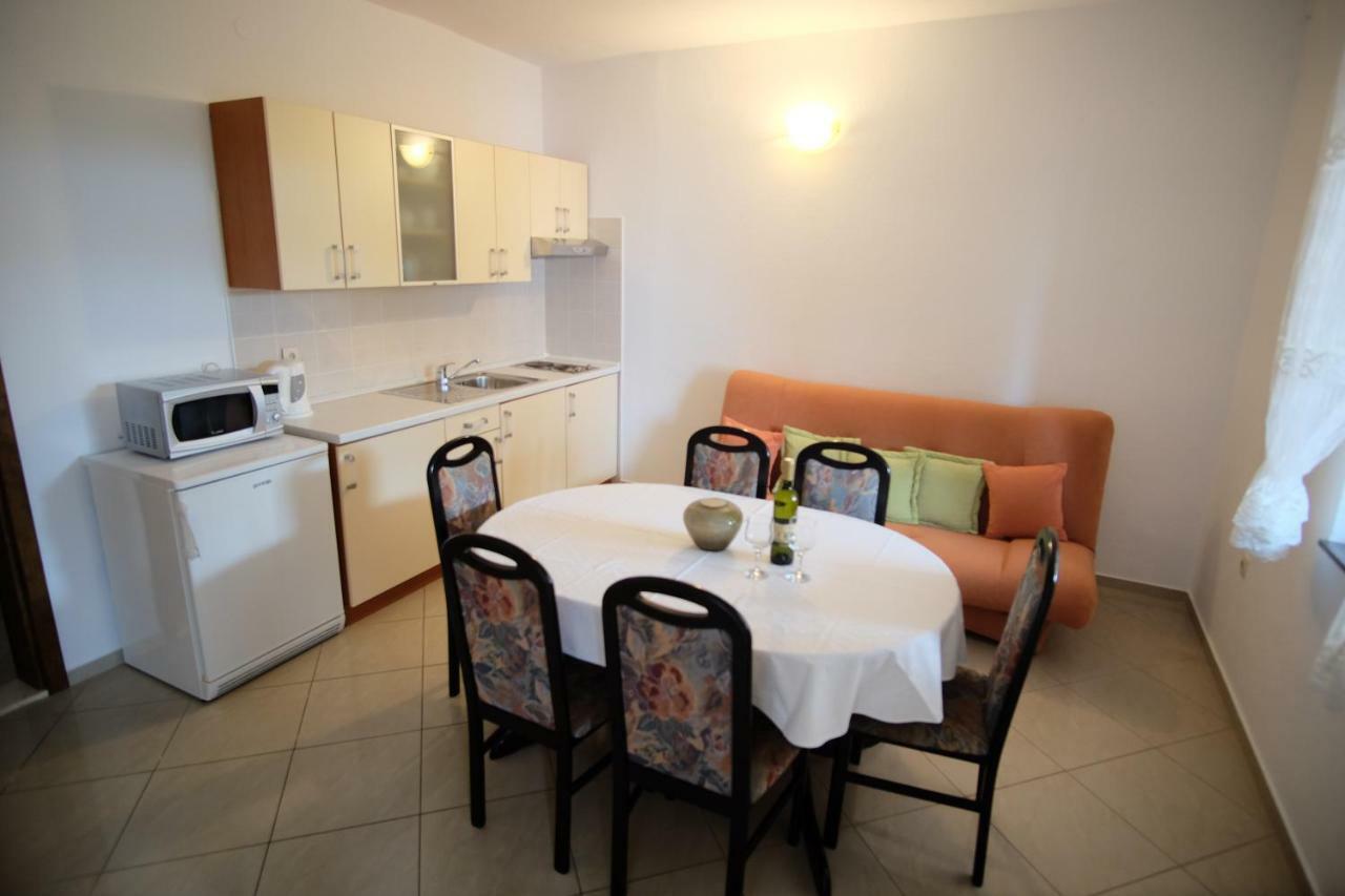 Apartmani Svemir دراغ المظهر الخارجي الصورة