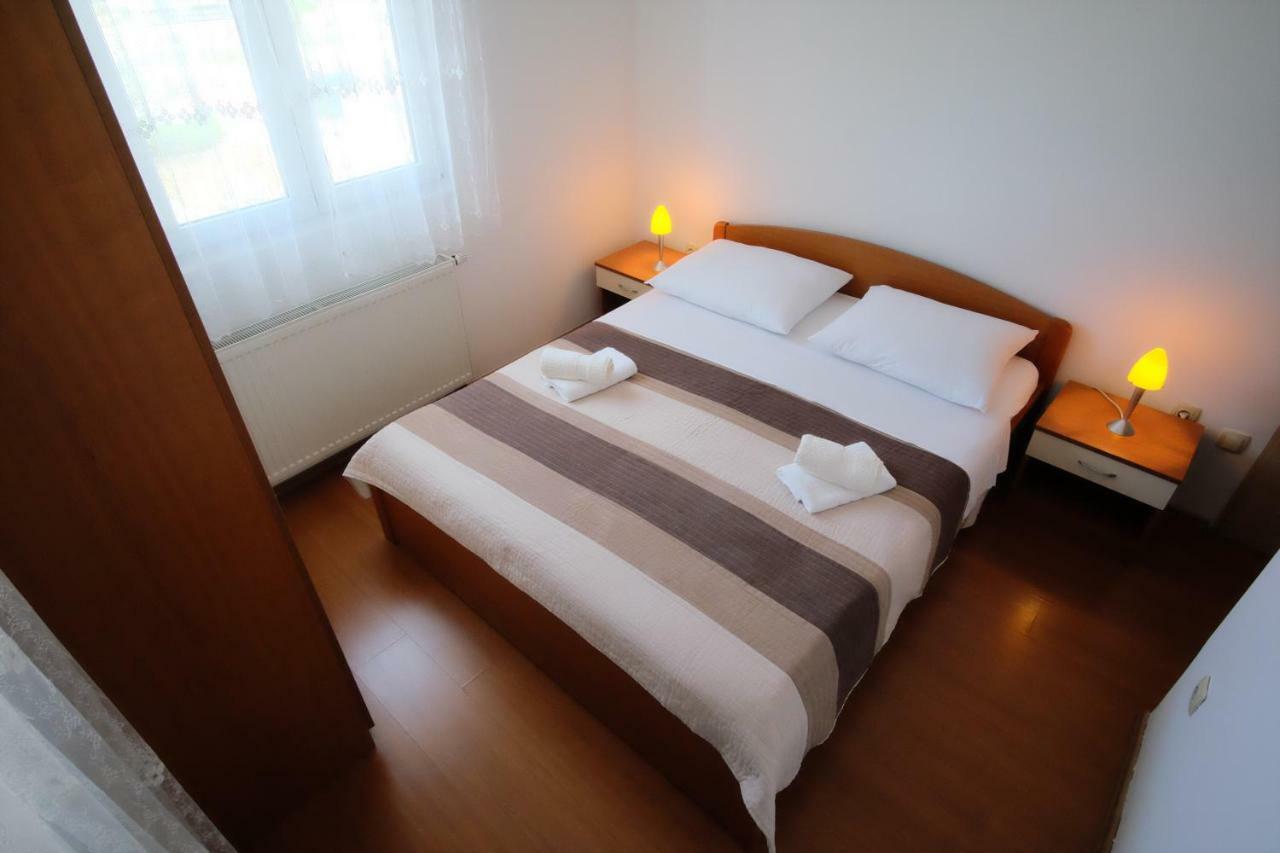 Apartmani Svemir دراغ المظهر الخارجي الصورة