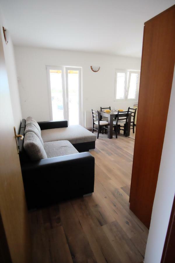 Apartmani Svemir دراغ المظهر الخارجي الصورة